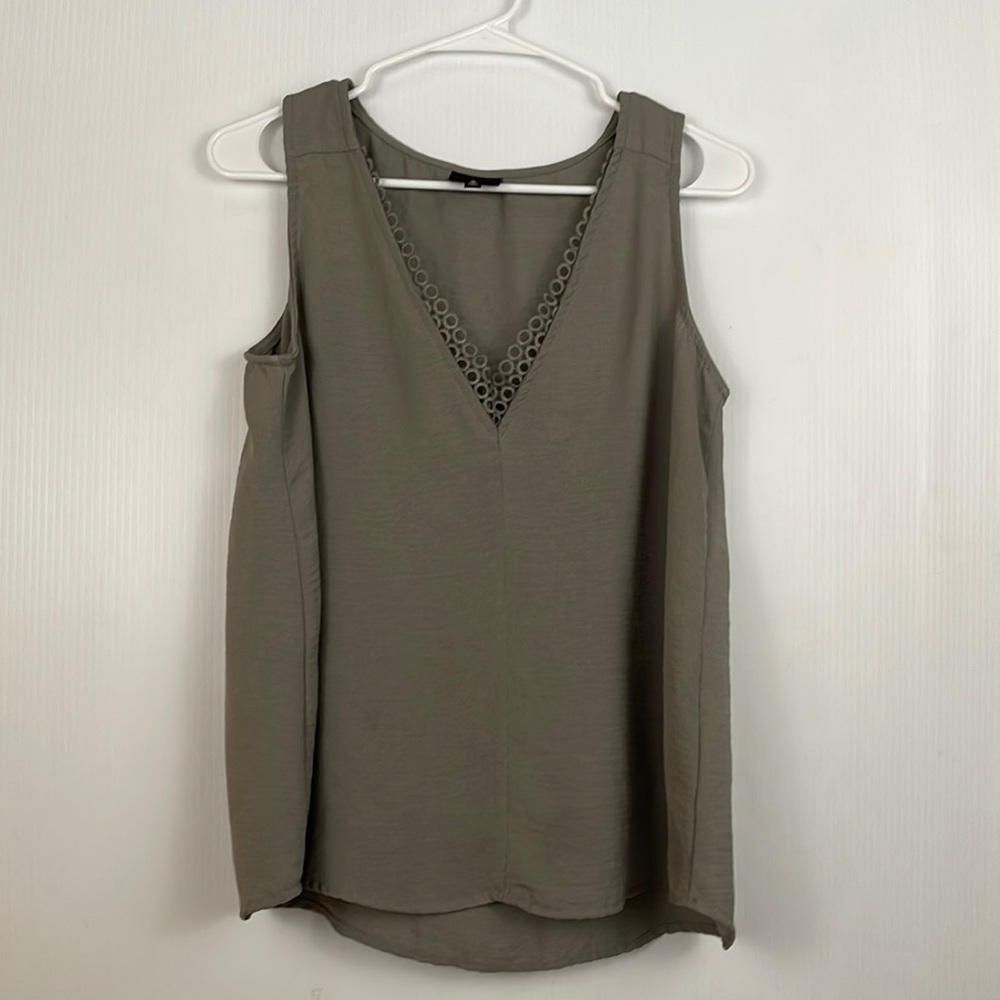 Bobeau Sage Green Blouse Tank Top